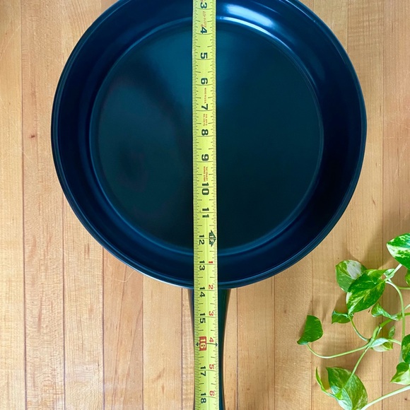 RARE Xtrema Ceramic 12" Skillet Baking Pan w/ Lid, Long Handle & Pot holder - Picture 6 of 12
